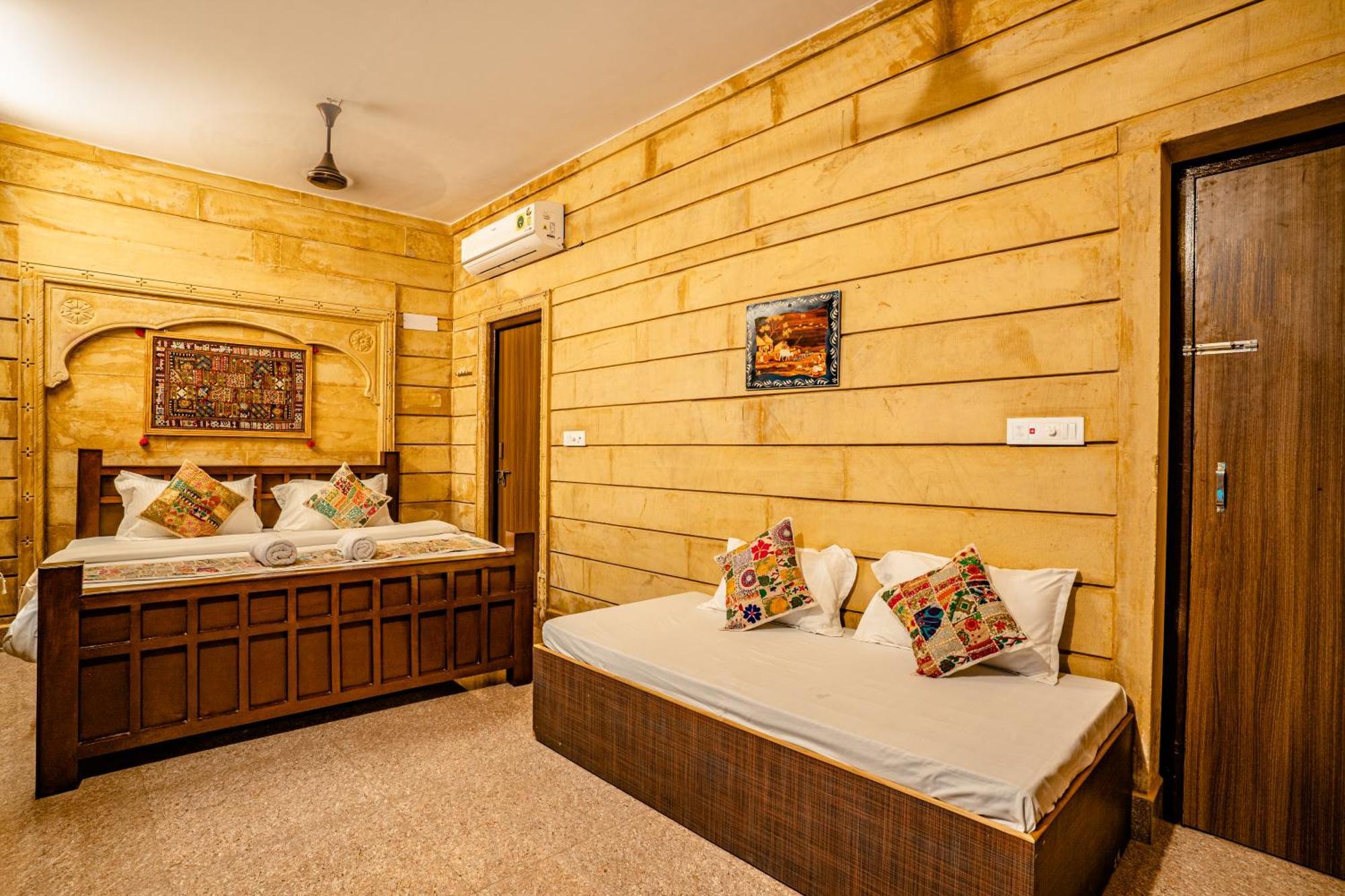 Relax Inn Jaisalmer Esterno foto